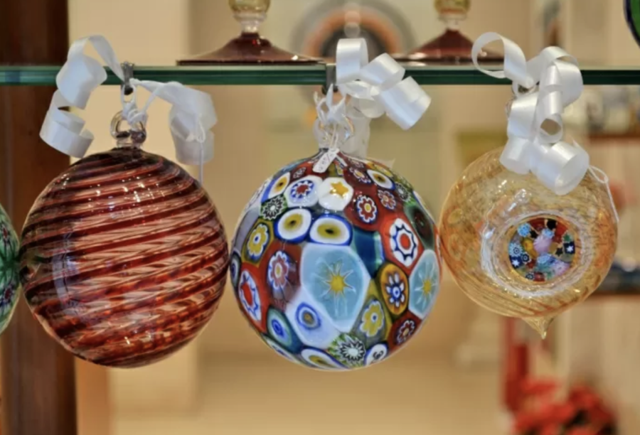 10 Christmas Decorating Traditions From Around the Globe